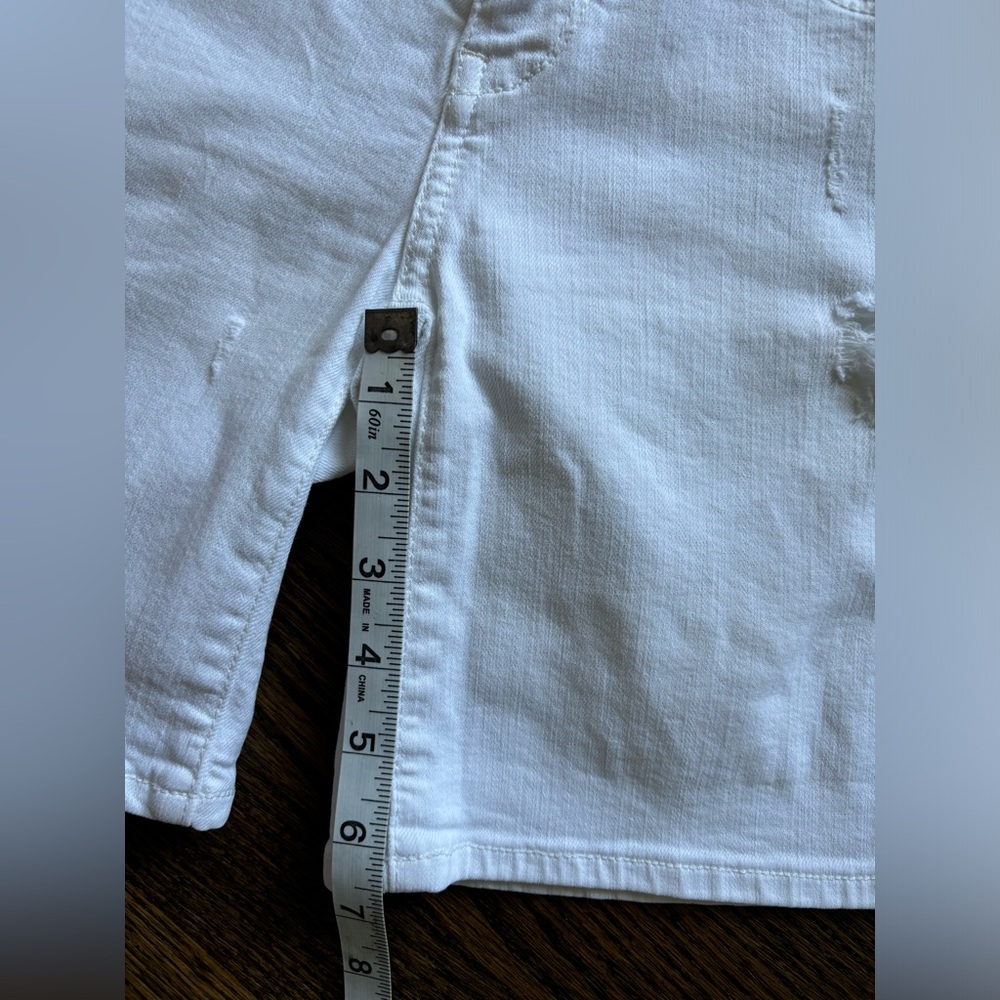 Anthropologie and the Letterpress White, 6” Inseam, Denim Shorts. Size 25. - Picture 7 of 7